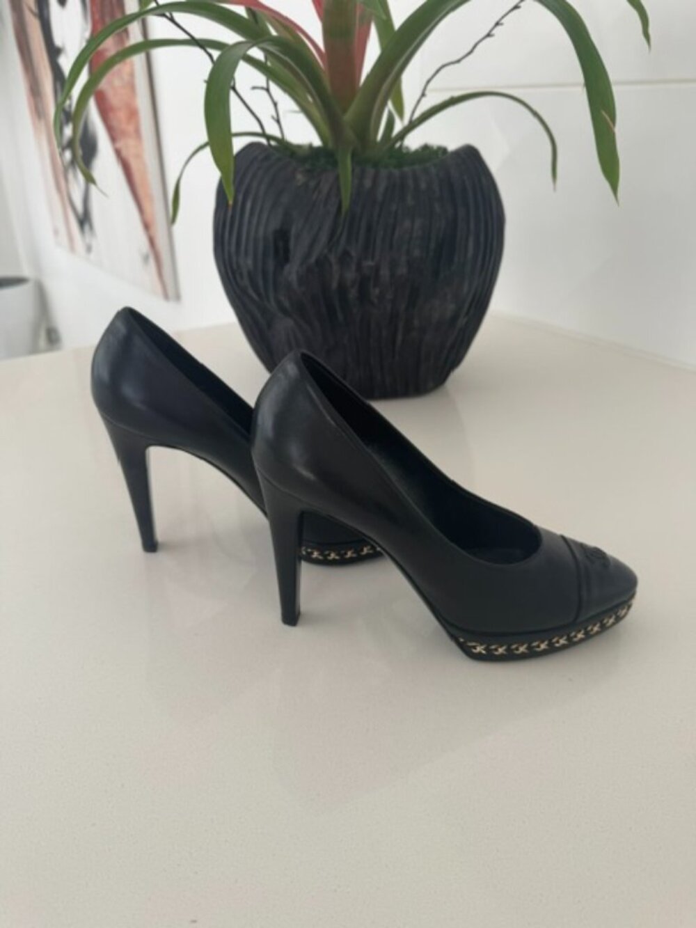 Chanel Pumps-Chain Detail